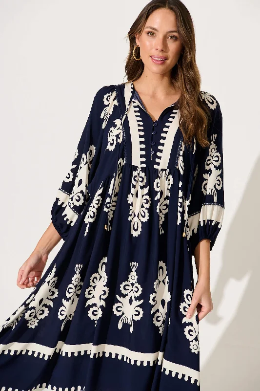 Barrymore Midi Dress In Navy With Cream Border Print