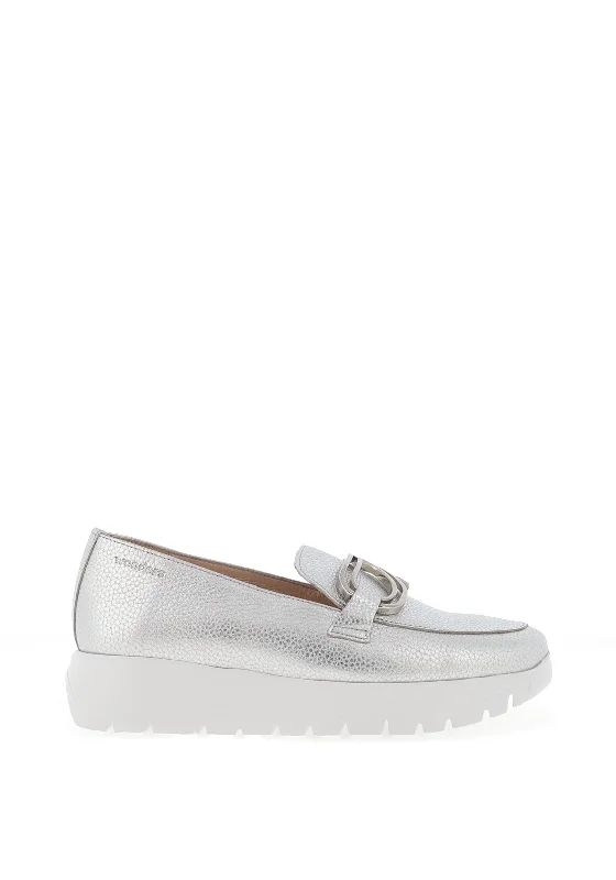 Wonders Pebbled Leather Buckle Loafers, Plata